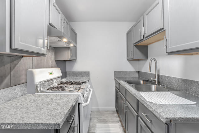 136 N Garfield Avenue, Oxnard CA: https://media.crmls.org/mediaz/ec6ece53-c660-4d6a-8c5b-ff89e6ef5b66.jpg