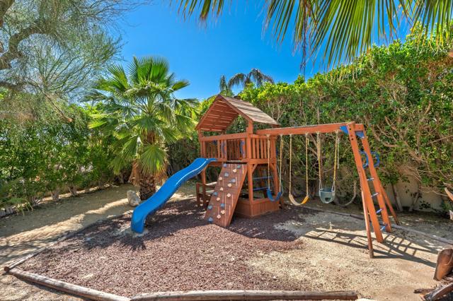 47200 Desert Lily Drive, Palm Desert, CA 92260