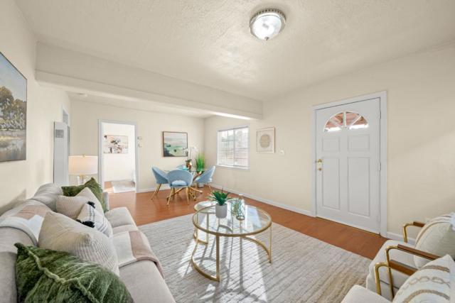2523 23rd Avenue, Oakland CA: https://media.crmls.org/mediaz/ec7034c4-9127-411f-8e4a-8c0aae5b026e.jpg