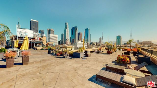 215 W 7th Street, Los Angeles CA: https://media.crmls.org/mediaz/ec70b331-4a4b-4f39-acd9-17fec7d4a58c.jpg