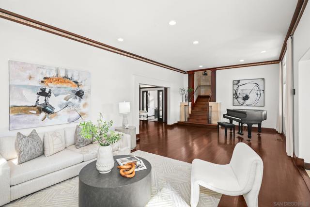 1728 West Lewis, San Diego CA: https://media.crmls.org/mediaz/ec70c2a5-130a-4d2d-917d-cf336d409362.jpg