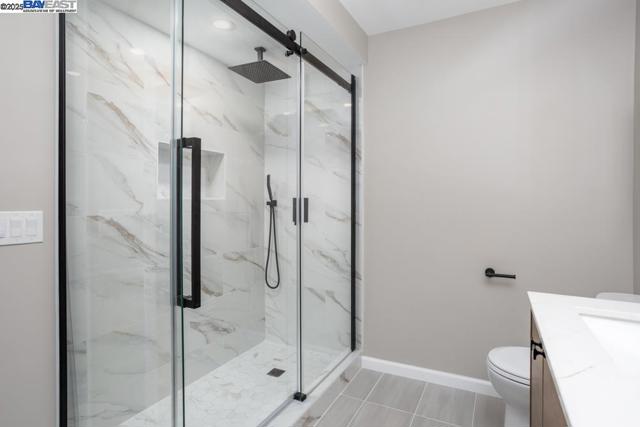 1233 Singingwood Ct, Walnut Creek CA: https://media.crmls.org/mediaz/ec70d968-2a36-4d7d-b87e-298b4b333ee2.jpg