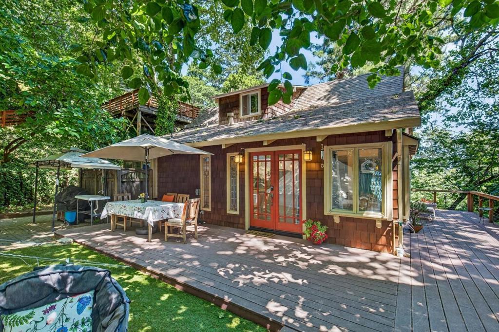 21550 Locust Drive