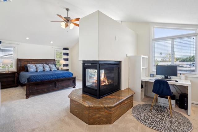 367 Mt Washington Way, Clayton CA: https://media.crmls.org/mediaz/ec731ed0-e28e-477c-b8a2-3bd048fe2911.jpg