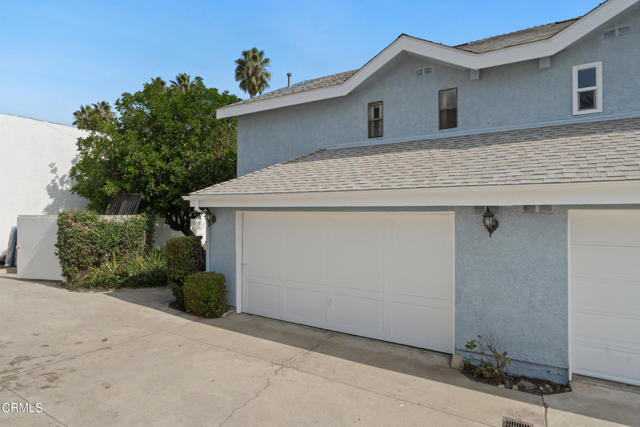 823 Earlham Street, Pasadena CA: https://media.crmls.org/mediaz/ec737ab7-89cc-4d0d-b8c9-24a91b65489f.jpg