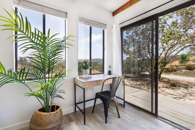 3856 Via Del Mar, San Diego CA: https://media.crmls.org/mediaz/ec745082-67ab-4496-87f8-53ac1f449d6f.jpg