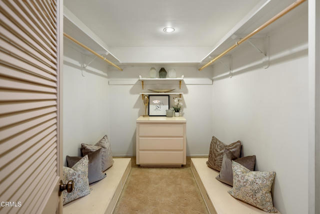 Detail Gallery Image 34 of 52 For 1400 Valley View Rd #1,  Glendale,  CA 91202 - 4 Beds | 3/1 Baths