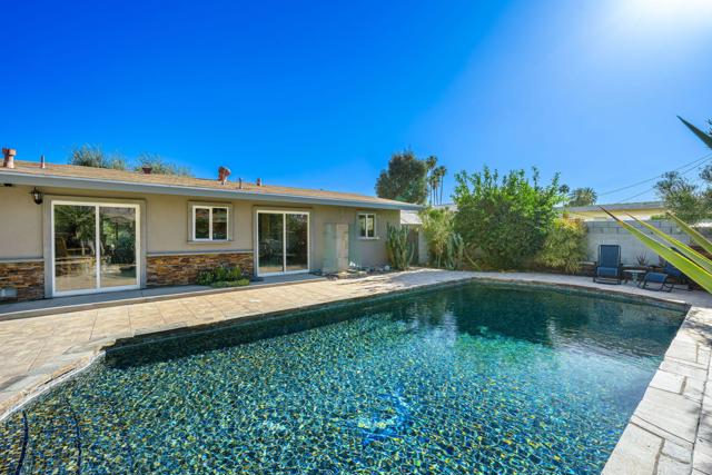69895 Papaya Lane, Cathedral City CA: https://media.crmls.org/mediaz/ec76e986-8648-453f-b9b7-a92914e7ab92.jpg