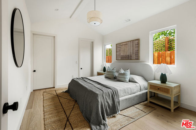 11840 Juniette Street, Culver City CA: https://media.crmls.org/mediaz/ec775d22-d6c3-45c1-8c8f-454bedfe865e.jpg