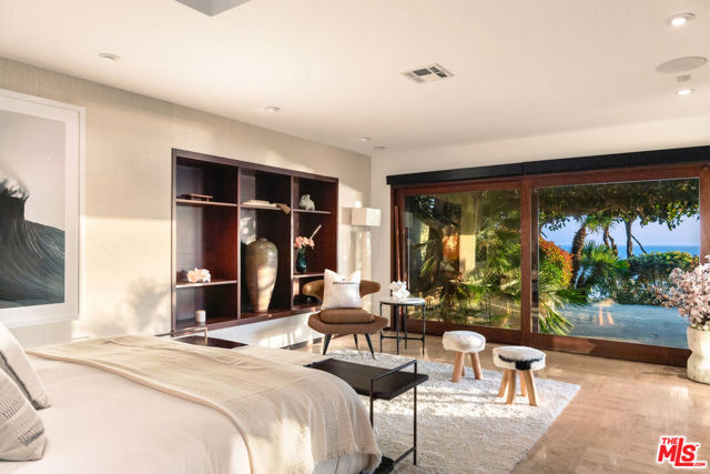 7221 Birdview Avenue, Malibu CA: https://media.crmls.org/mediaz/ec785ceb-14e1-4f5b-8ee3-ff3bb95424f7.jpg
