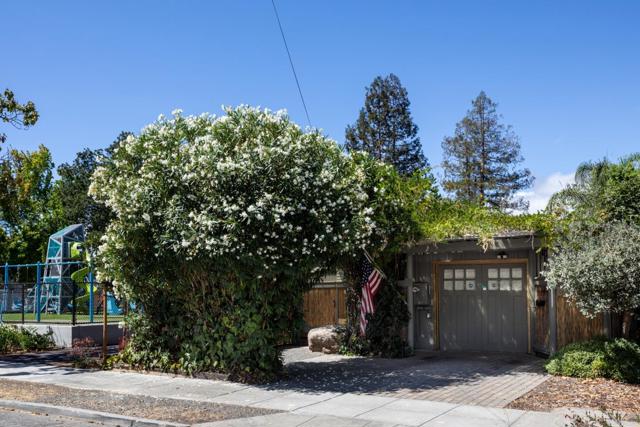 360 Fernando Avenue, Palo Alto CA: https://media.crmls.org/mediaz/ec79573f-3300-4a1a-9c4b-c447603d90b7.jpg
