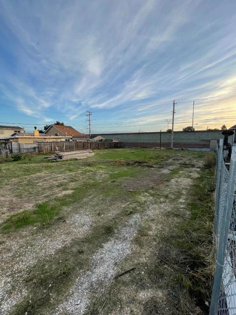 1100 Norton Street, San Mateo CA: https://media.crmls.org/mediaz/ec7a2b6a-53cd-4a1a-8422-582ea591265a.jpg