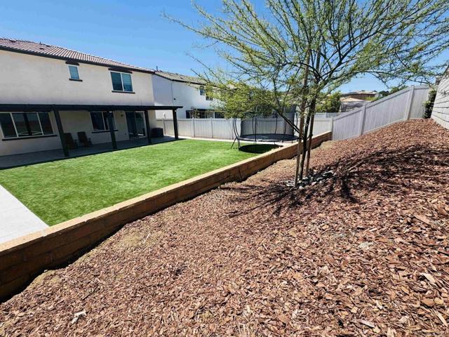28223 Citrus Ct, Valley Center CA: https://media.crmls.org/mediaz/ec7a54c9-10b1-4e5a-83e9-bce862697767.jpg