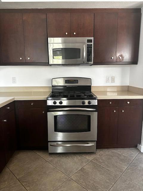 870 E Palm Canyon Drive, Palm Springs CA: https://media.crmls.org/mediaz/ec7a6ef3-dce7-41e6-8cf8-813b794ef337.jpg