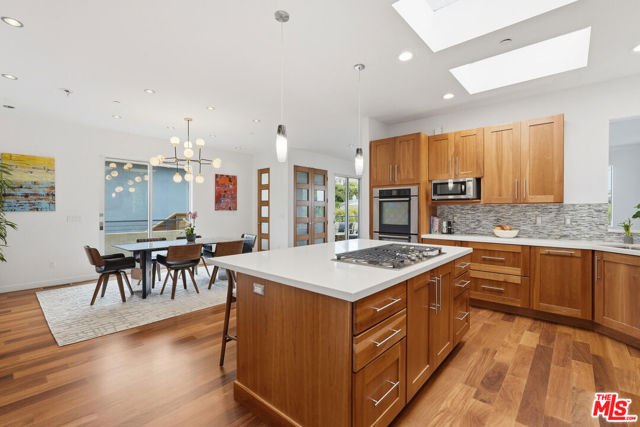 512 Irena Avenue, Redondo Beach, California 90277, 5 Bedrooms Bedrooms, 0 ,3 BathroomsBathrooms,Residential,For Sale,Irena,0,26860787