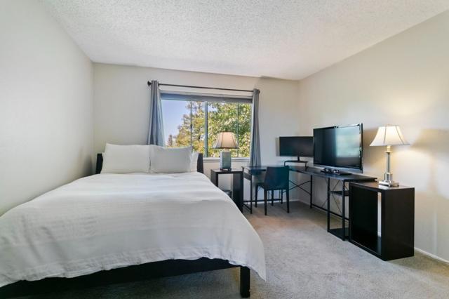 878 Hillcrest Drive, Redwood City CA: https://media.crmls.org/mediaz/ec7ae24a-17d0-458e-88e0-819a9a3ecc5a.jpg