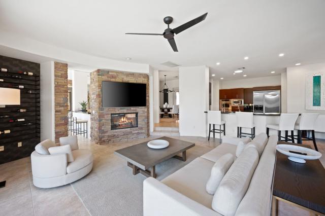 50380 Via Serenidad, La Quinta CA: https://media.crmls.org/mediaz/ec7c3231-43d7-47f8-ac2b-1d2f521e06ba.jpg