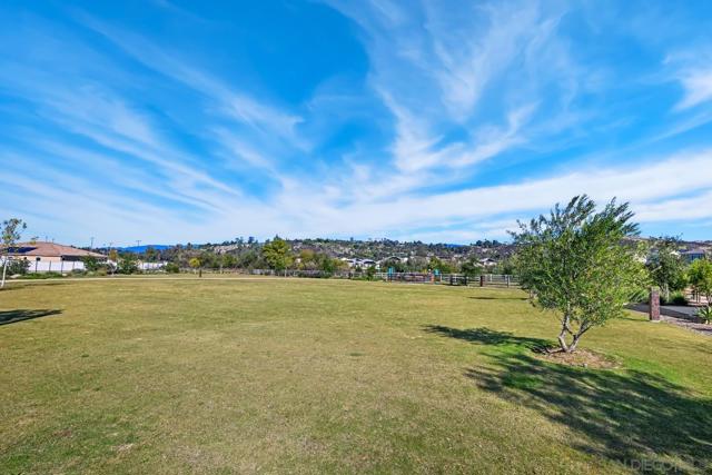 13410 Pasture Ct, Valley Center CA: https://media.crmls.org/mediaz/ec7cb6e1-96d8-4082-86cc-e388a4963998.jpg