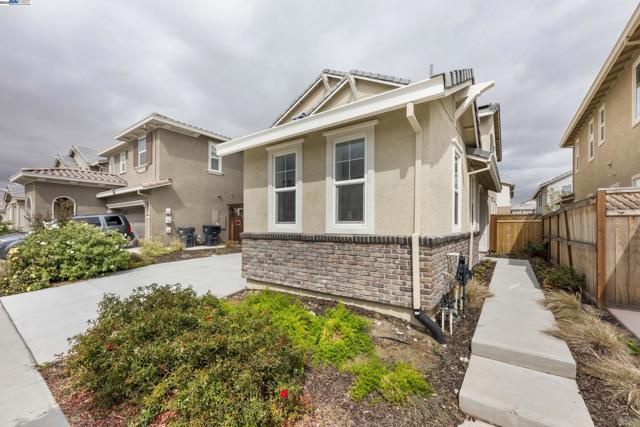 257 E Terra Mia Ave, Mountain House CA: https://media.crmls.org/mediaz/ec7e6fad-0540-46b9-a86d-b1c3d0e3b32c.jpg