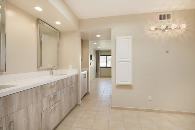 Image 30 of 42 For 73318 Shadow Mountain Drive B