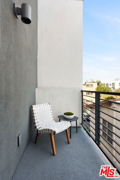 8406 1/2 Blackburn Avenue, Los Angeles CA: https://media.crmls.org/mediaz/ec7f2f99-7742-48d4-8099-fee40ba93845.jpg