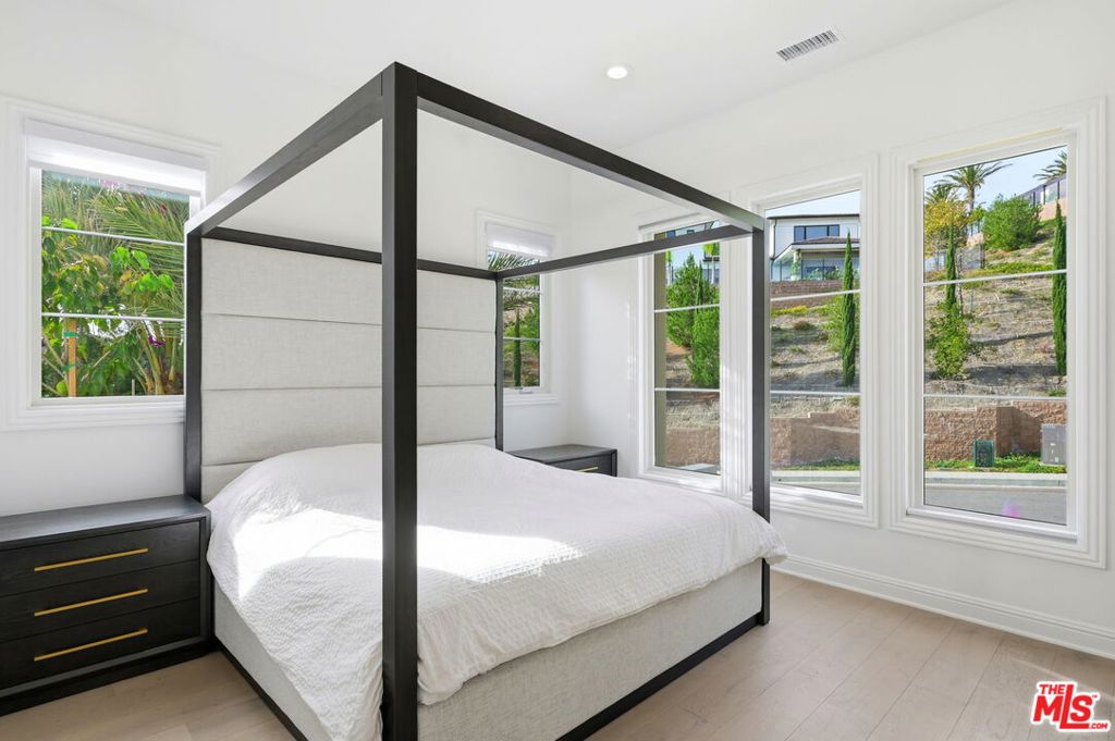 MLS #26866241 image #32