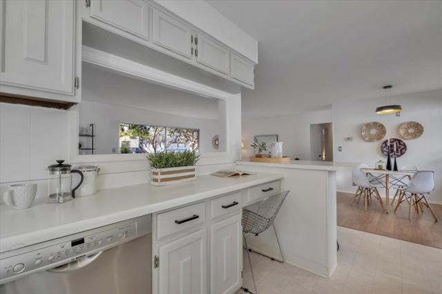 103 Darlington ln, Soquel CA: https://media.crmls.org/mediaz/ec7ff18a-3bac-489a-9c1d-142fbef1e46c.jpg