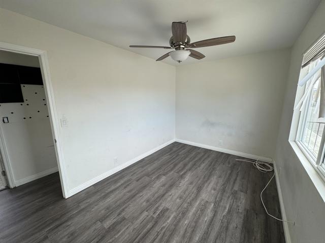 Image 4 of 10 For 8925 Cottonwood Ave