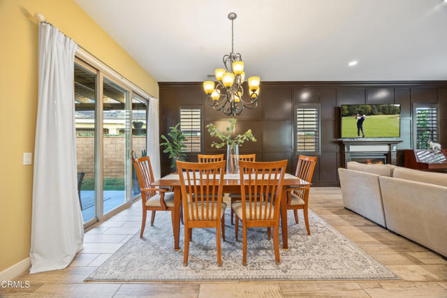 Detail Gallery Image 12 of 73 For 627 E Orange Blossom Way, Azusa,  CA 91702 - 4 Beds | 4/1 Baths