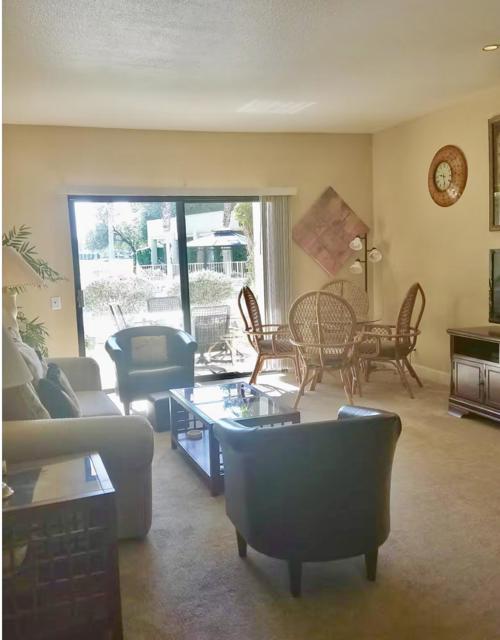 67162 W Chimayo Drive, Cathedral City CA: https://media.crmls.org/mediaz/ec80f195-cf80-4713-a142-c91a51203083.jpg