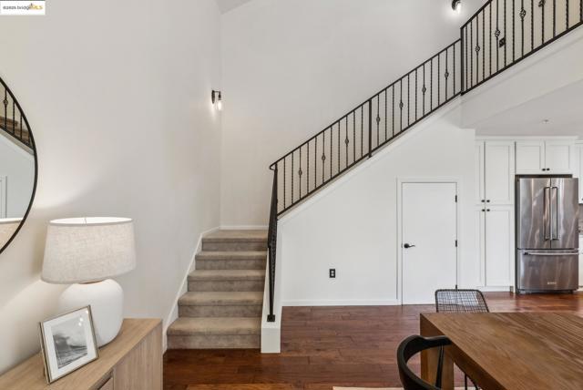 6300 Shattuck Ave, Oakland CA: https://media.crmls.org/mediaz/ec821201-140f-4b0b-971c-a0ee40eb4e3b.jpg