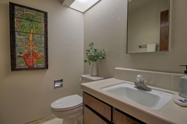 141 Joes Lane, Hollister CA: https://media.crmls.org/mediaz/ec8218e5-87dc-4d61-9335-bd7d850c1663.jpg