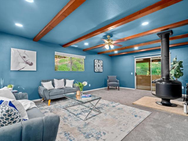 Detail Gallery Image 11 of 53 For 1130 Pebble Springs Ln, Escondido,  CA 92026 - 3 Beds | 2 Baths