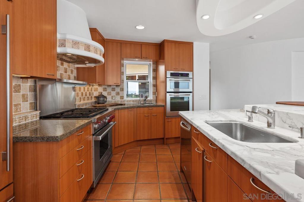 MLS #250037432SD image #20