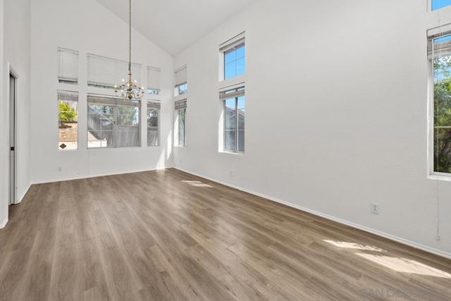 12305 Crisscross Ln, San Diego CA: https://media.crmls.org/mediaz/ec845a24-7b28-4a46-939f-c8e5fabee52a.jpg