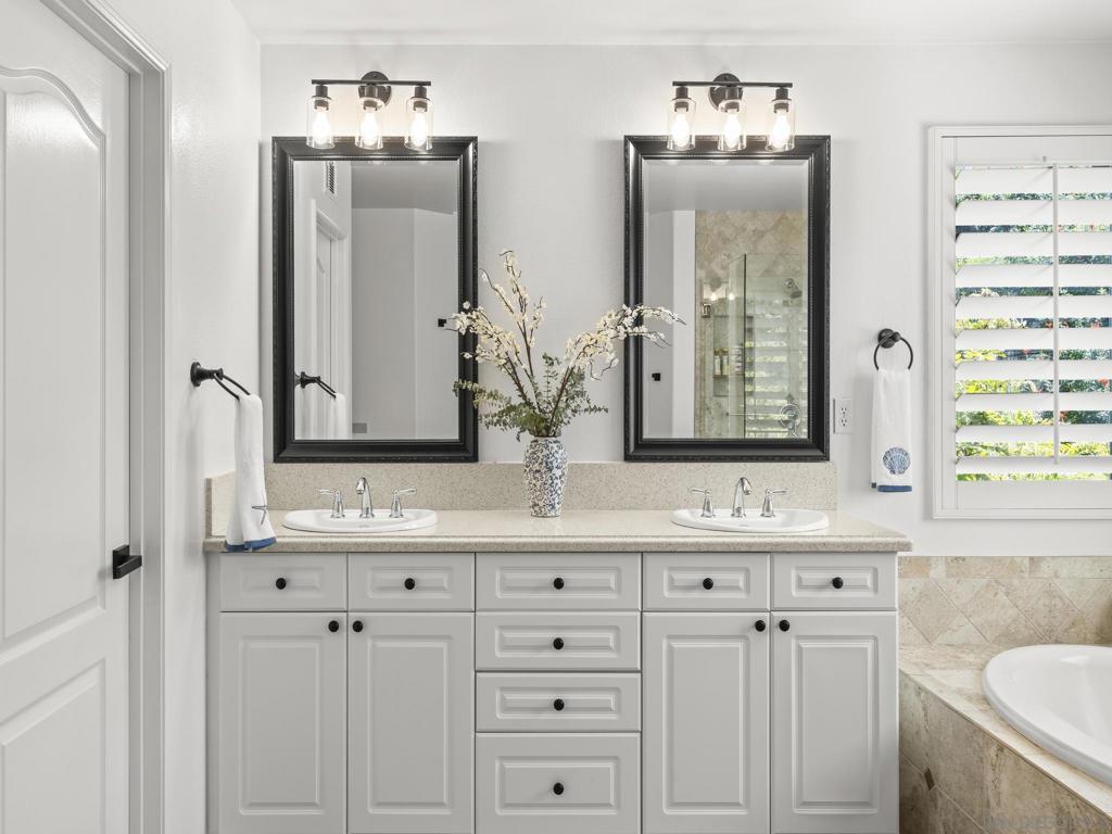 1423 Sapphire - photo 7