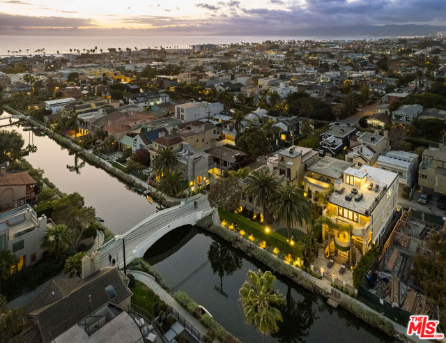 405 Sherman Canal photo 4
