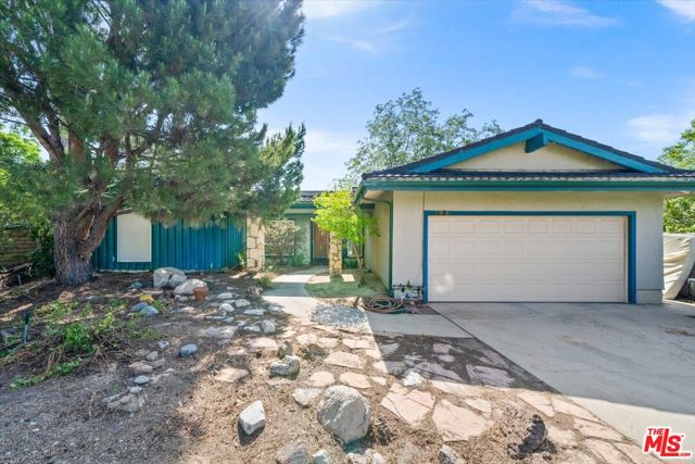 13926 Lakeside Street photo 2