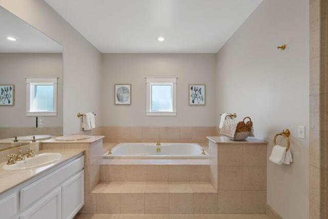 2589 Greenrock Road, Milpitas CA: https://media.crmls.org/mediaz/ec84f84f-caa2-468a-aacf-c8470322df91.jpg