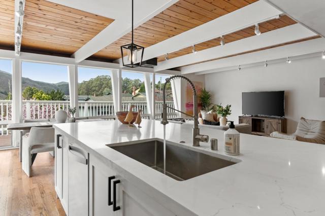 1 Sequoia Way, Pacifica CA: https://media.crmls.org/mediaz/ec85d2ae-7dc8-43eb-9055-1f49830b6ce3.jpg
