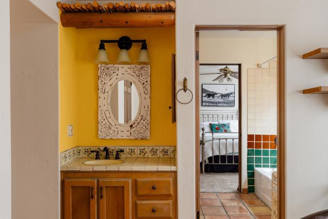 Detail Gallery Image 25 of 46 For 16761 Artesian Breeze Way, San Diego,  CA 92127 - 5 Beds | 4 Baths