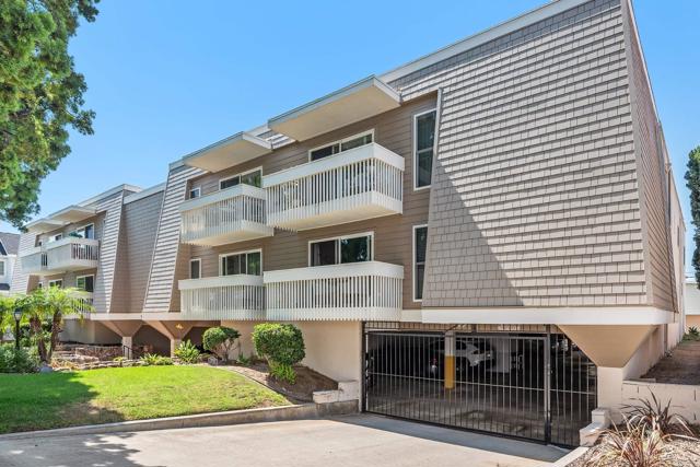 Detail Gallery Image 1 of 1 For 530 E Ave, Coronado,  CA 92118 - 2 Beds | 2 Baths