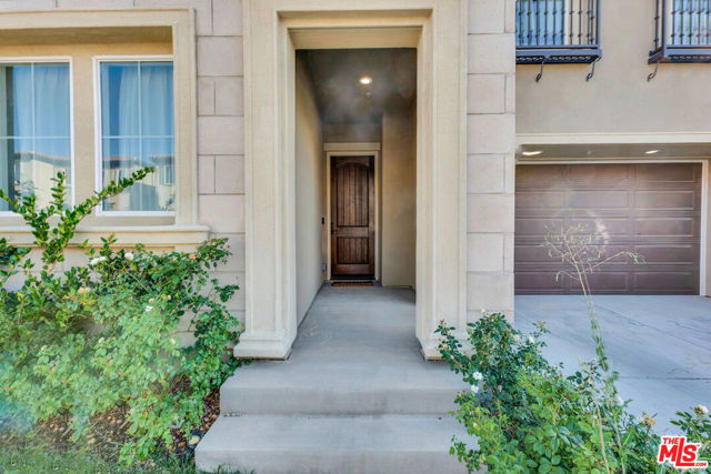 20810 Spruce Circle photo 3