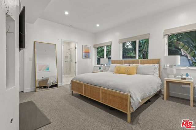 2 Bed Home for Sale in Santa Monica, California