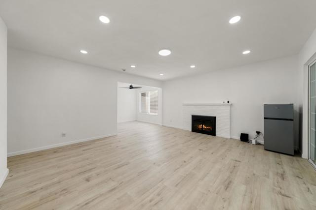 2621 Wood Violet Way, Sacramento CA: https://media.crmls.org/mediaz/ec8a0112-54a4-4ede-ab4a-cd85f799cdb4.jpg