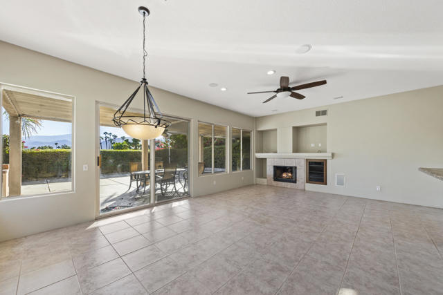 86 N Kavenish Drive, Rancho Mirage CA: https://media.crmls.org/mediaz/ec8acb78-1c34-472e-8840-d3aa0e5e4ecd.jpg