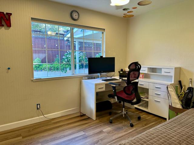 135 Green Hill Way, Los Gatos CA: https://media.crmls.org/mediaz/ec8af66f-5ca7-4d93-8792-26578c7f85ad.jpg