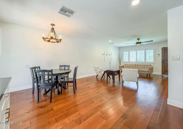 768 Brossard Drive, Thousand Oaks CA: https://media.crmls.org/mediaz/ec8b1b73-0e28-4e80-bd89-f7cd35c48ae8.jpg