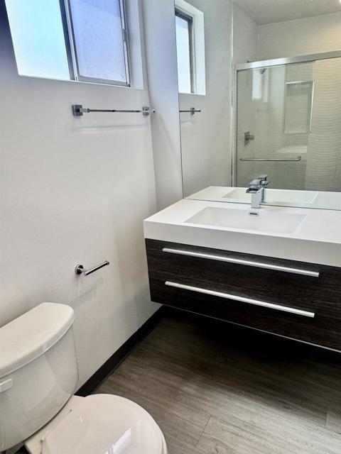 Detail Gallery Image 12 of 17 For 7224 Hillside Ave #32,  Hollywood,  CA 90046 - 2 Beds | 2 Baths