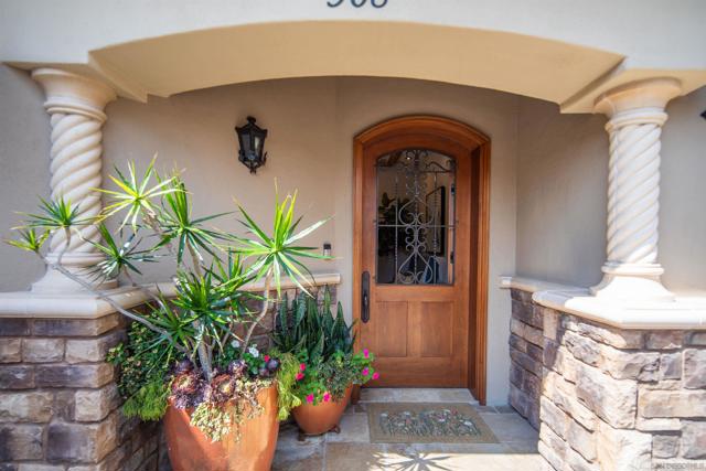 120 C Ave, Coronado CA: https://media.crmls.org/mediaz/ec8ba7a7-e34d-437a-af95-324a8e75745c.jpg